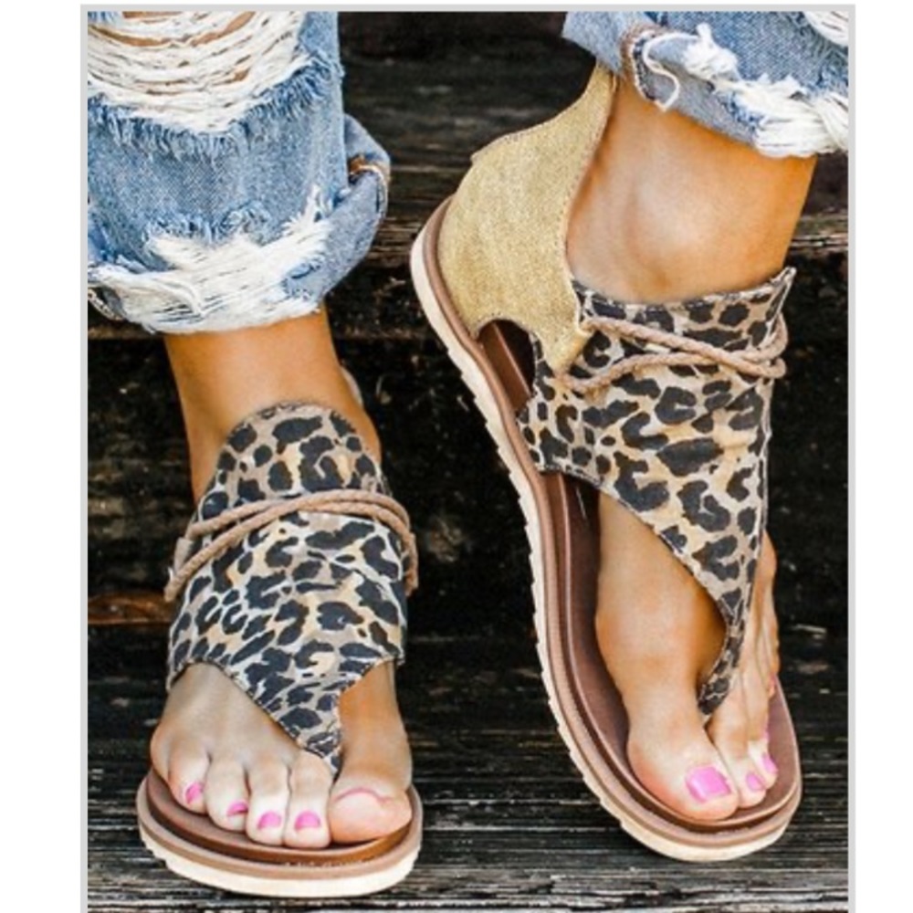 Sandal in Black & Beige Leopard by ROSY